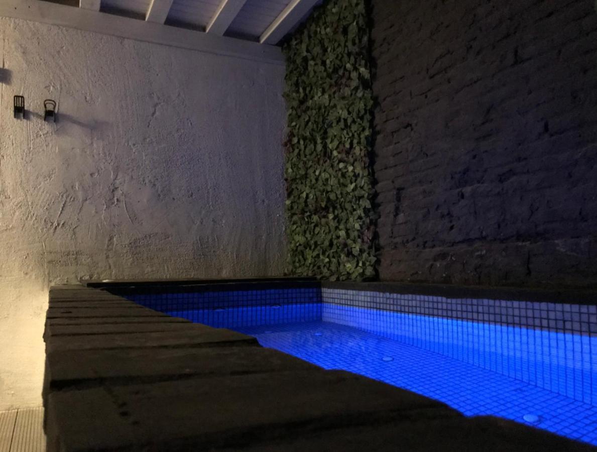 Pequeno Alojamiento Con Mini Piscina - No Climatizada Valencia Exterior photo