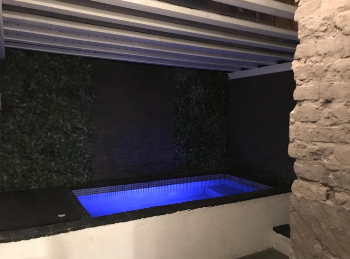 Pequeno Alojamiento Con Mini Piscina - No Climatizada Valencia Exterior photo