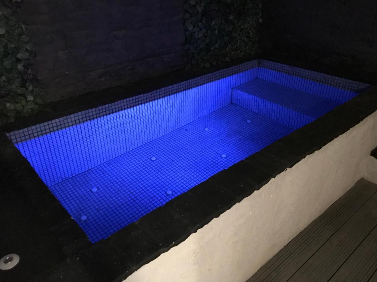 Pequeno Alojamiento Con Mini Piscina - No Climatizada Valencia Exterior photo